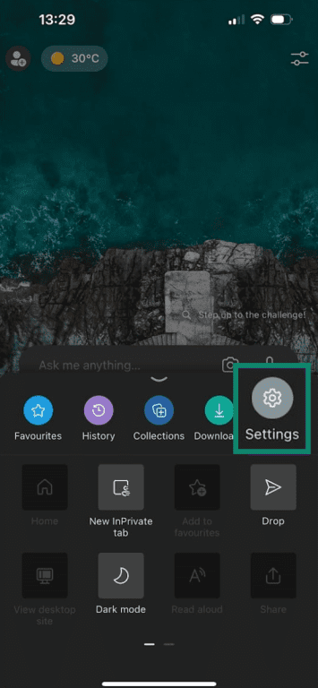 Edge open on Android with the Settings menu open and Settings highlighted